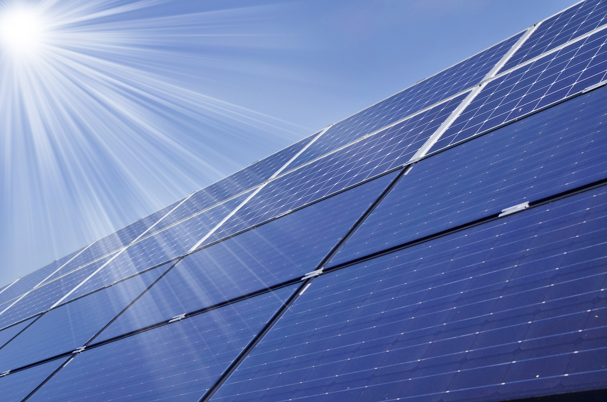 Power Plant Using Renewable Solar Energy with Sun